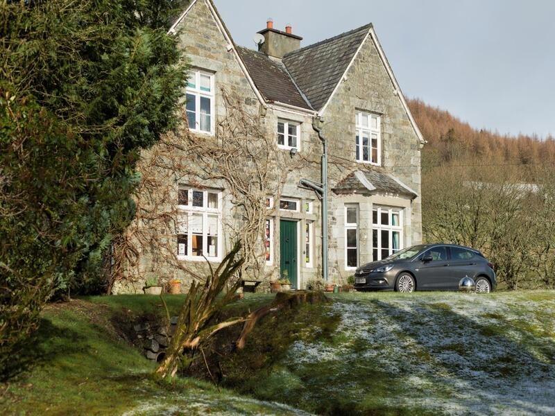Penmachno Hall - Self Catering * Betws-y-Coed