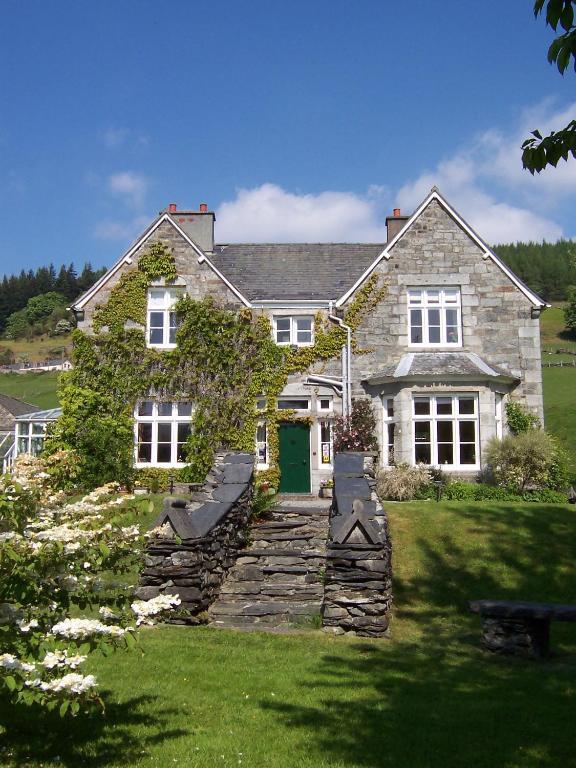 Penmachno Hall - Self Catering Betws-y-Coed